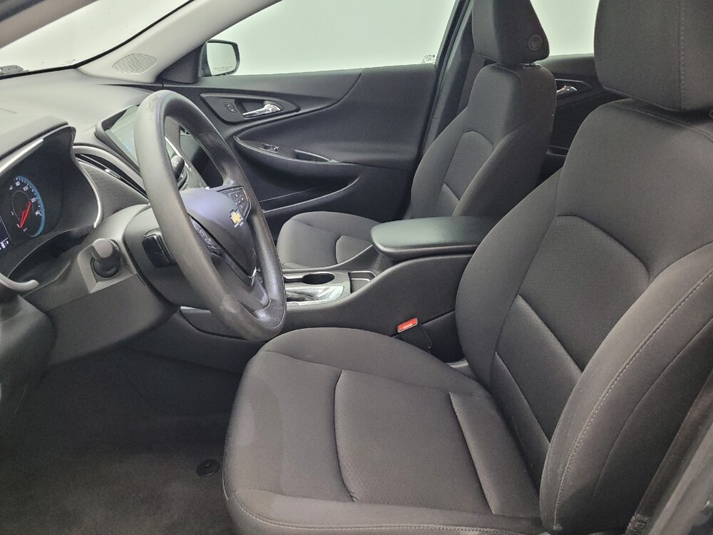 2021 Chevrolet Malibu in Raleigh, NC 27604 - 18129847 17