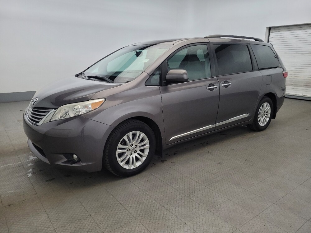 2017 Toyota Sienna in Henrico, VA 23223 - 18129853 2