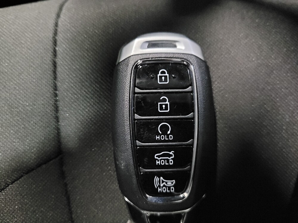 2022 Hyundai Elantra in Williamstown, NJ 8094 - 18129857 32