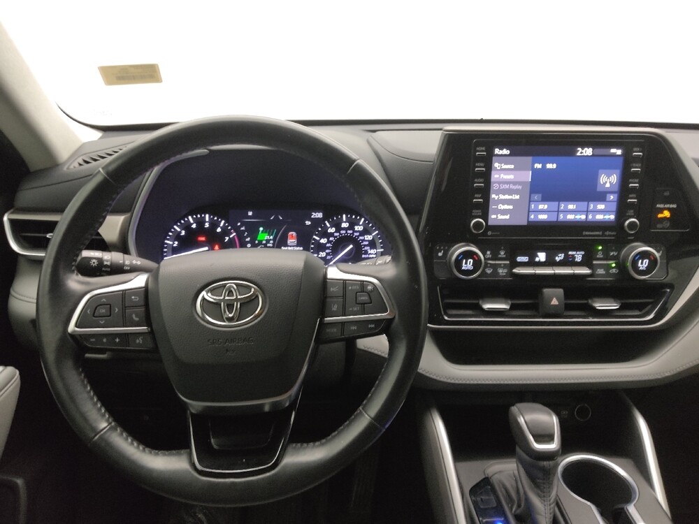 2020 Toyota Highlander in Wichita, KS 67207 - 18129863 22