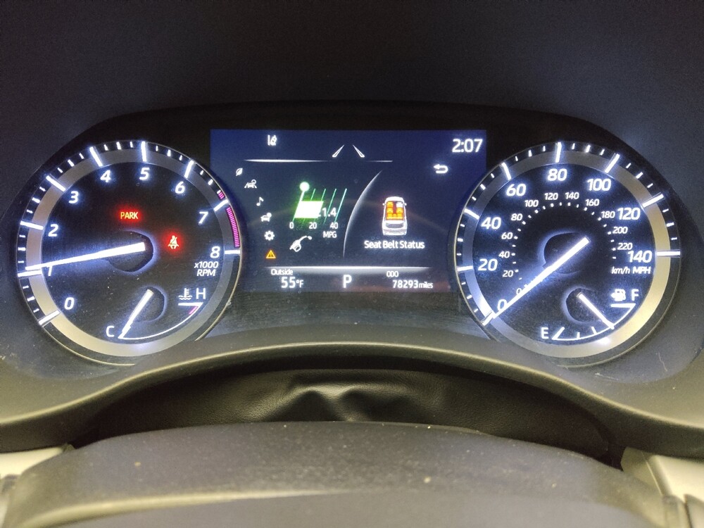 2020 Toyota Highlander in Wichita, KS 67207 - 18129863 23