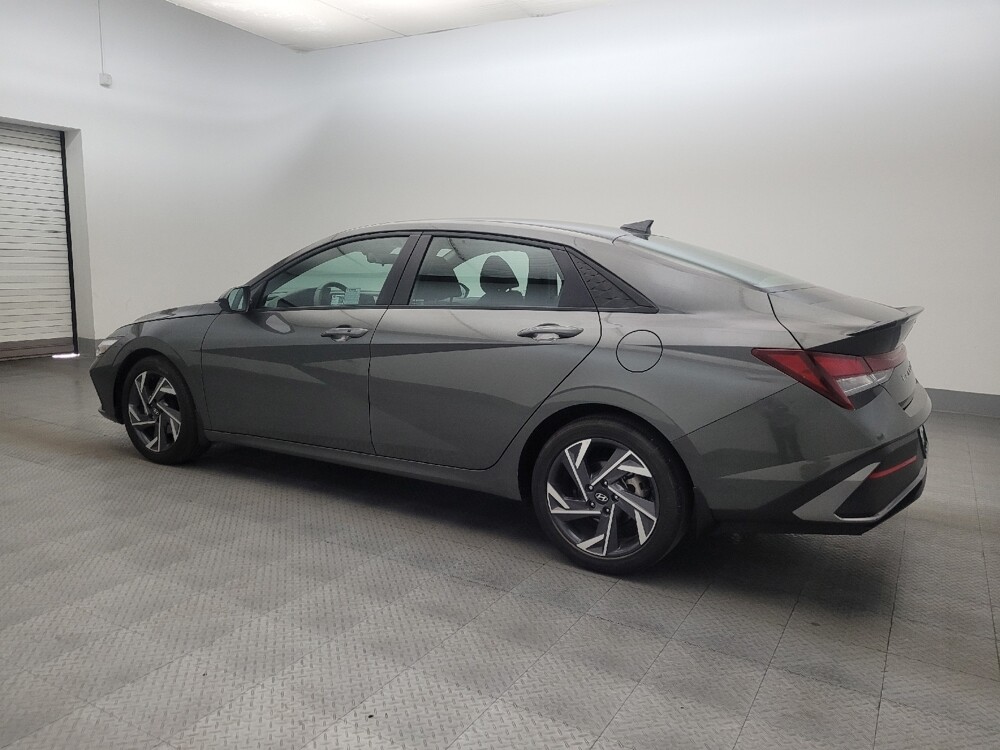 2025 Hyundai Elantra in Glendale, AZ 85301 - 18129869 3