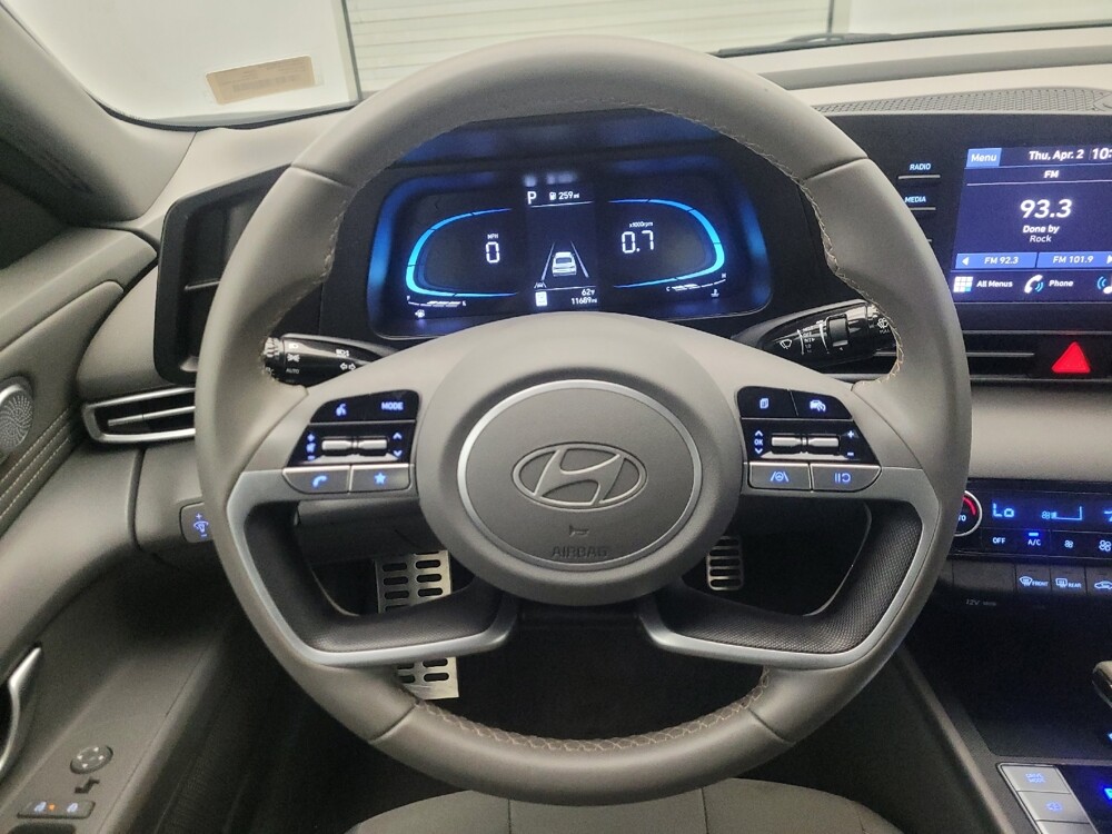 2025 Hyundai Elantra in Glendale, AZ 85301 - 18129869 22