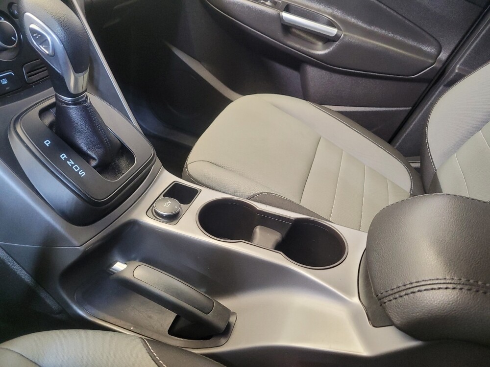 2015 Ford Escape in Lexington, KY 40509 - 18129873 26