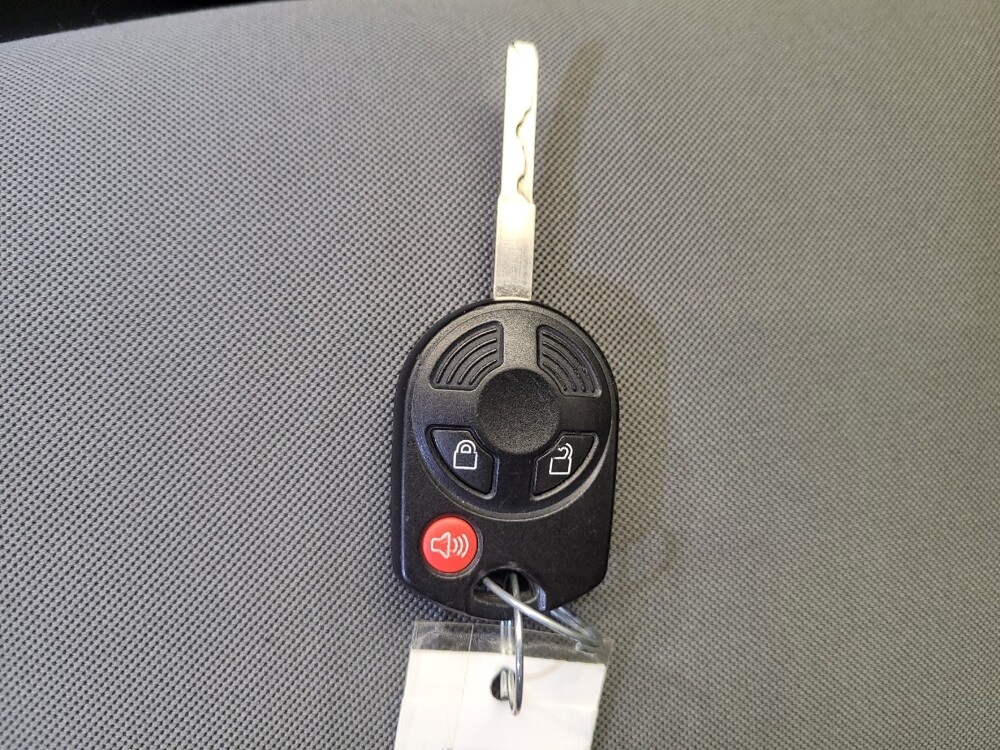 2015 Ford Escape in Lexington, KY 40509 - 18129873 32