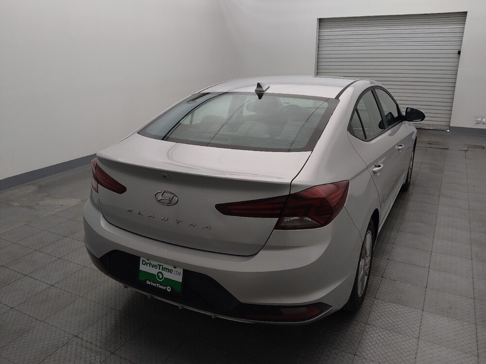 2019 Hyundai Elantra in Houston, TX 77074 - 18129874 7