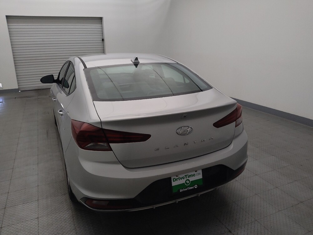 2019 Hyundai Elantra in Houston, TX 77074 - 18129874 6