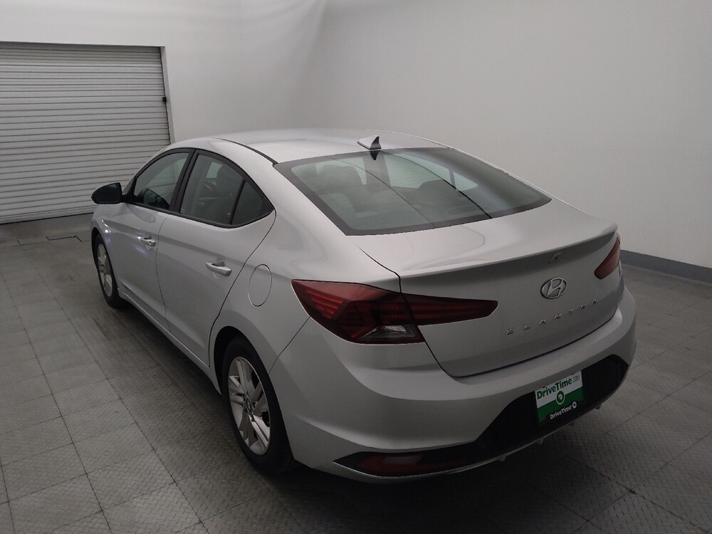 2019 Hyundai Elantra in Houston, TX 77074 - 18129874 5