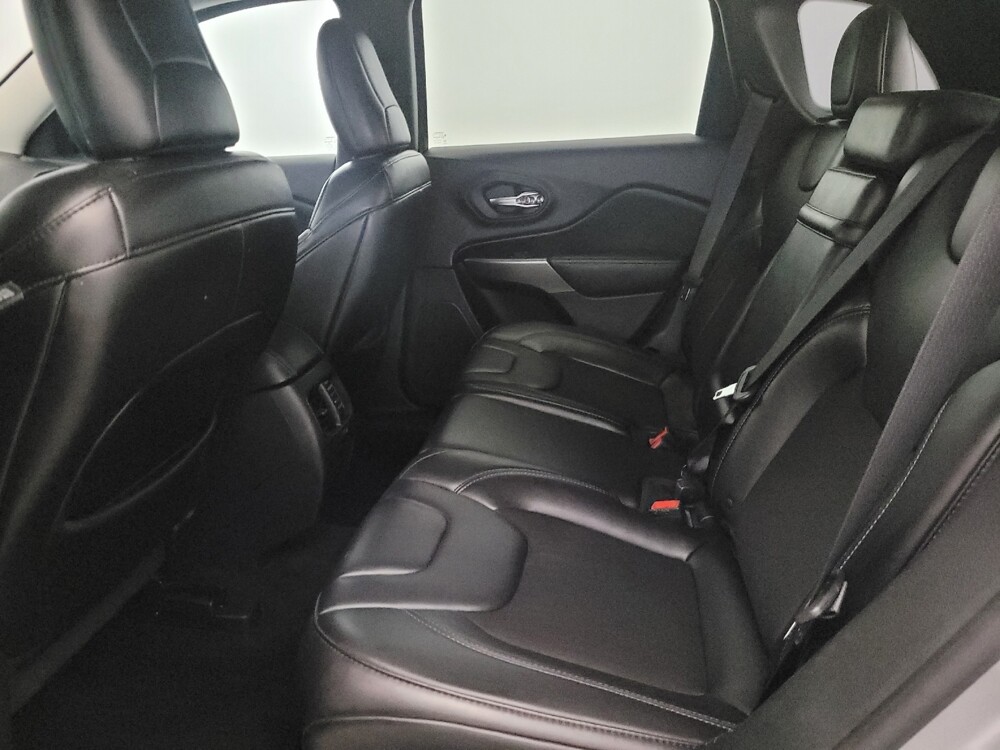 2019 Jeep Cherokee in Williamstown, NJ 8094 - 18129875 18