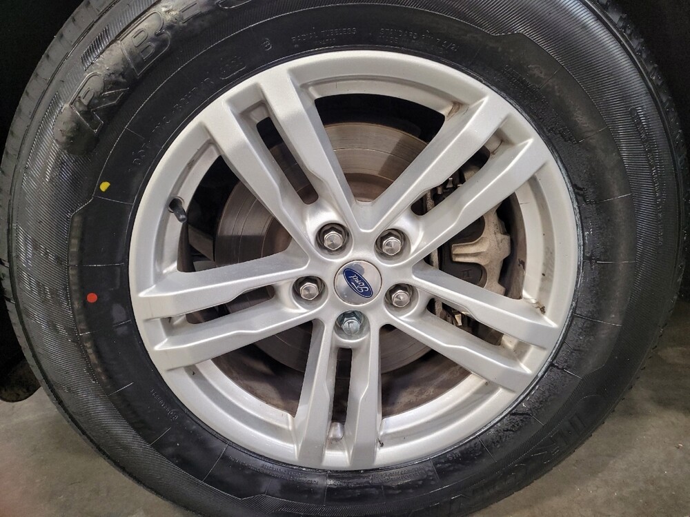 2020 Ford Explorer in Riverside, CA 92504 - 18129876 31