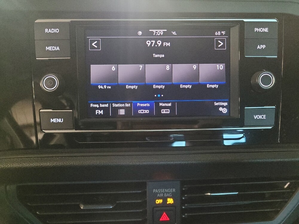 2023 Volkswagen Jetta in Tampa, FL 33619 - 18129877 25