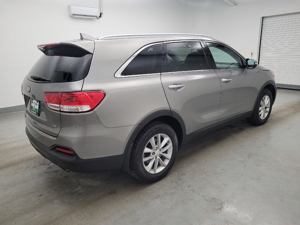 2018 Kia Sorento in Lexington, KY 40509 - 18129878 10