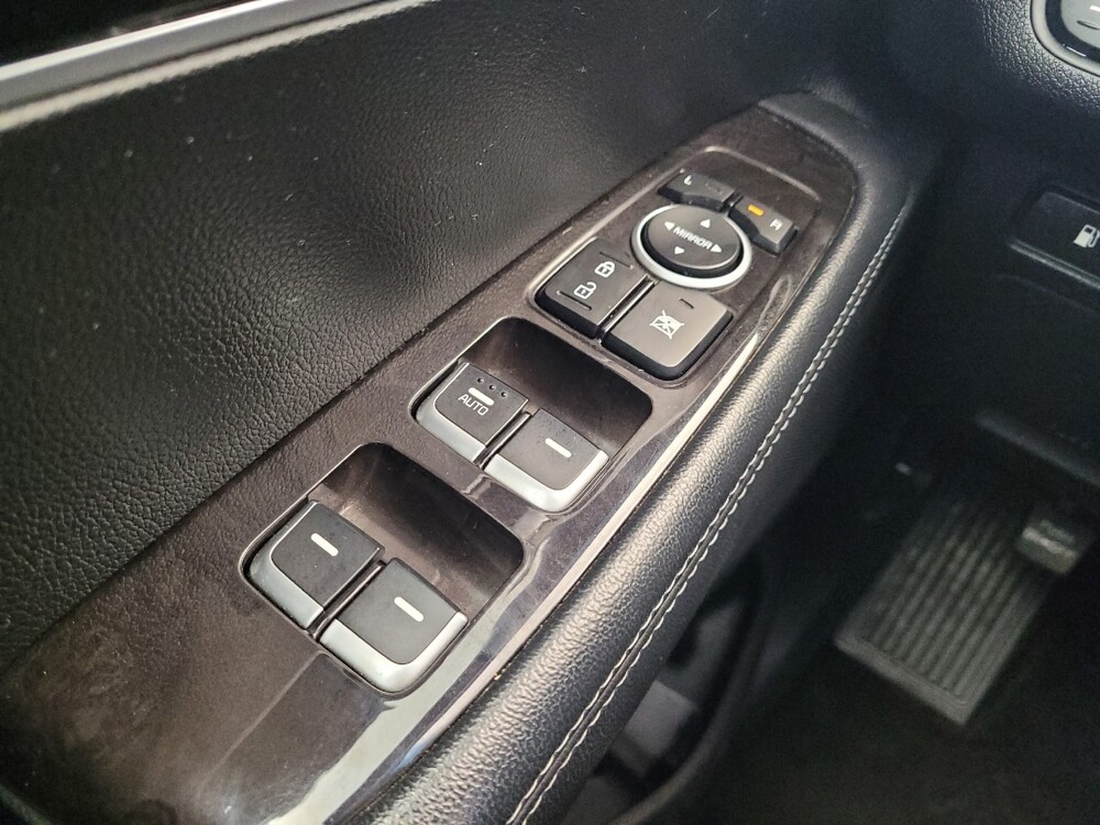 2018 Kia Sorento in Lexington, KY 40509 - 18129878 27