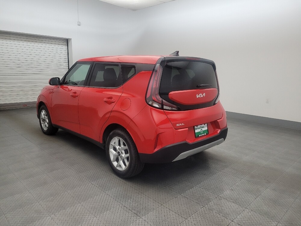 2023 Kia Soul in Mesa, AZ 85210 - 18129883 5