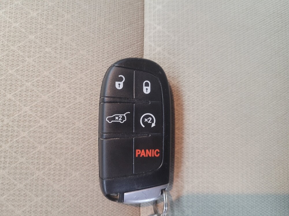 2019 Jeep Grand Cherokee in Mishawaka, IN 46545 - 18129887 32