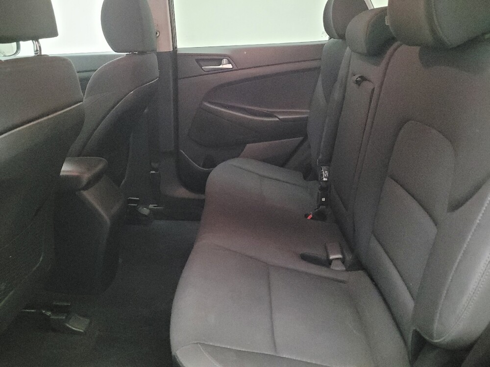 2019 Hyundai Tucson in Fresno, CA 93726 - 18129893 18