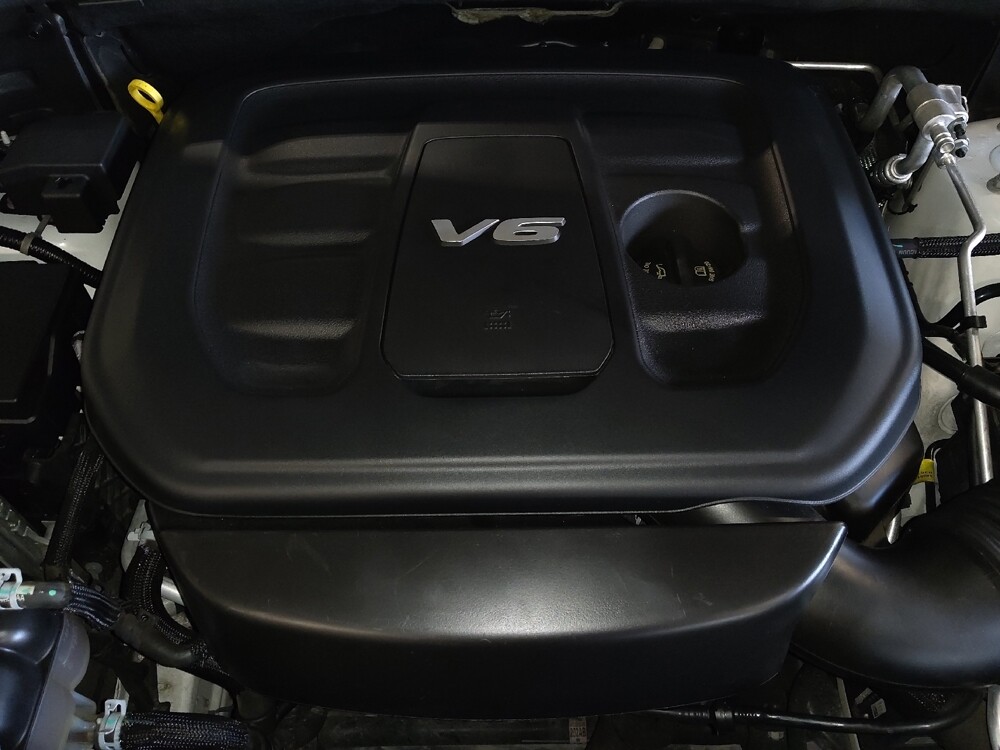 2016 Jeep Grand Cherokee in Gainesville, FL 32609 - 18129896 30