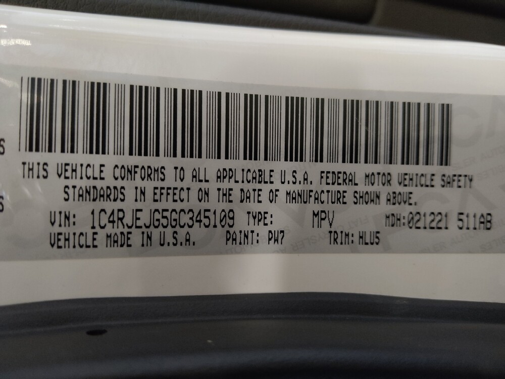 2016 Jeep Grand Cherokee in Gainesville, FL 32609 - 18129896 33