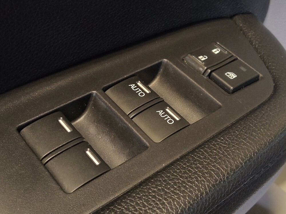 2016 Honda Pilot in Orlando, FL 32808 - 18129897 27