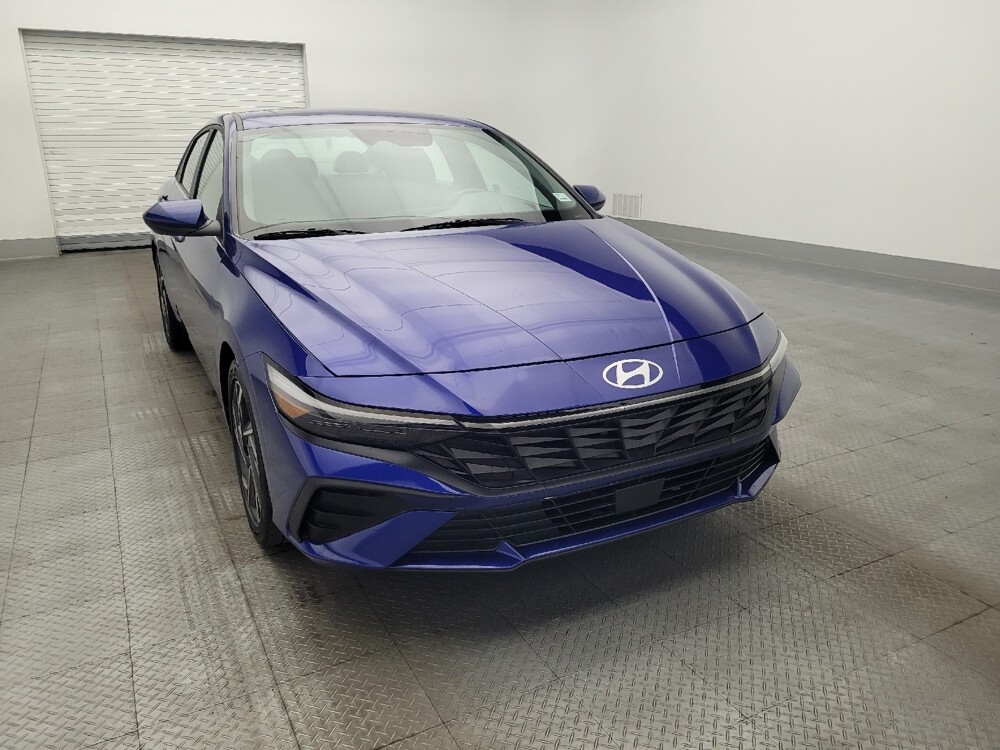 2025 Hyundai Elantra in Gainesville, FL 32609 - 18129904 14