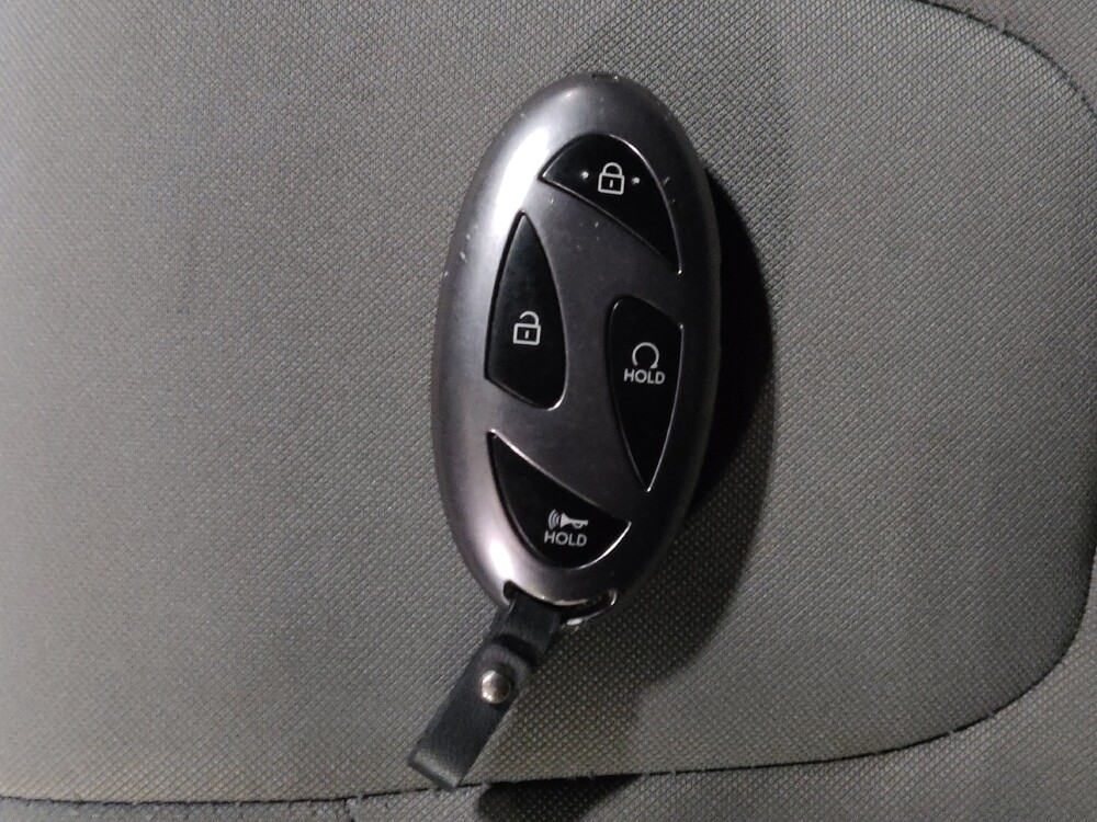 2025 Hyundai Elantra in Gainesville, FL 32609 - 18129904 32