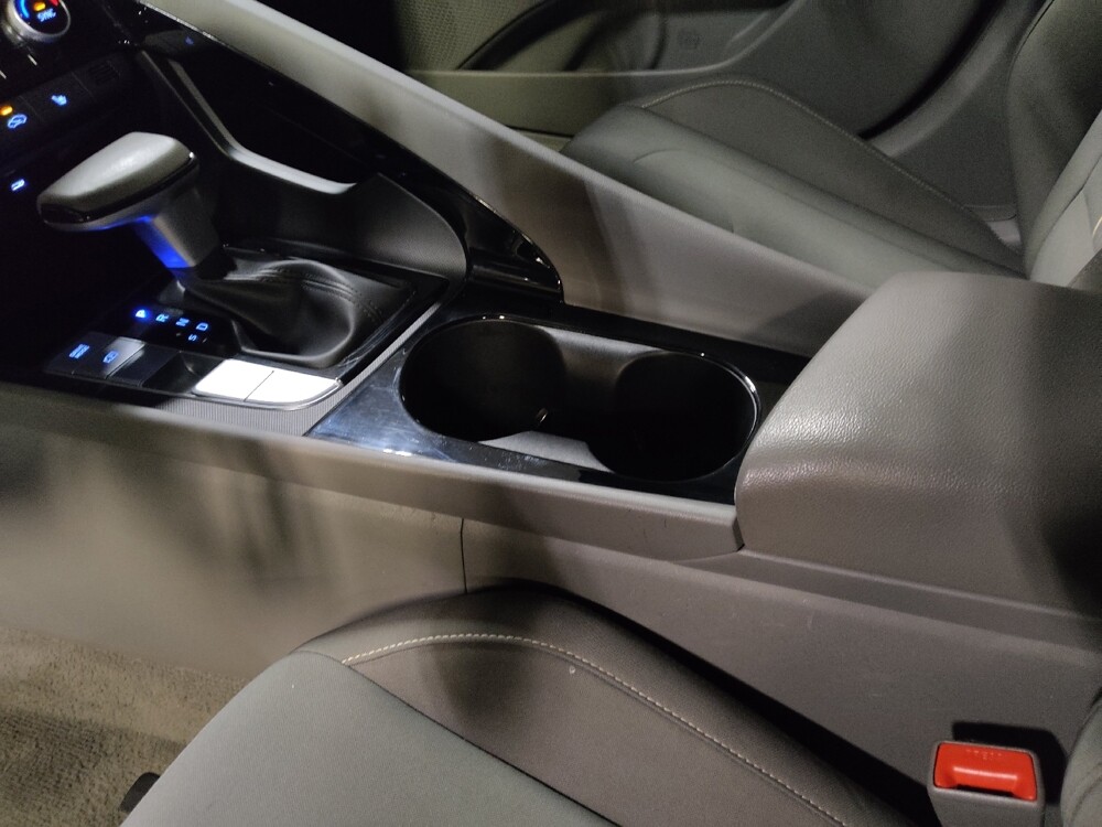 2025 Hyundai Elantra in Gainesville, FL 32609 - 18129904 26