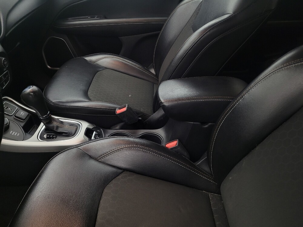 2021 Jeep Compass in Tampa, FL 33619 - 18129907 17