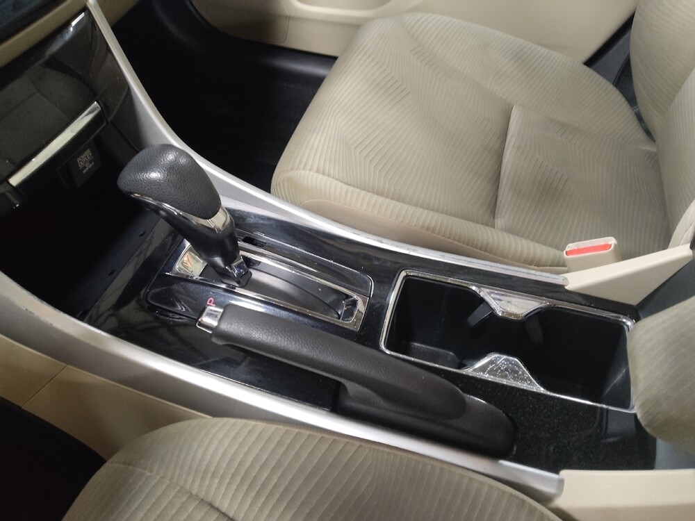 2017 Honda Accord in Marietta, GA 30062 - 18129908 26