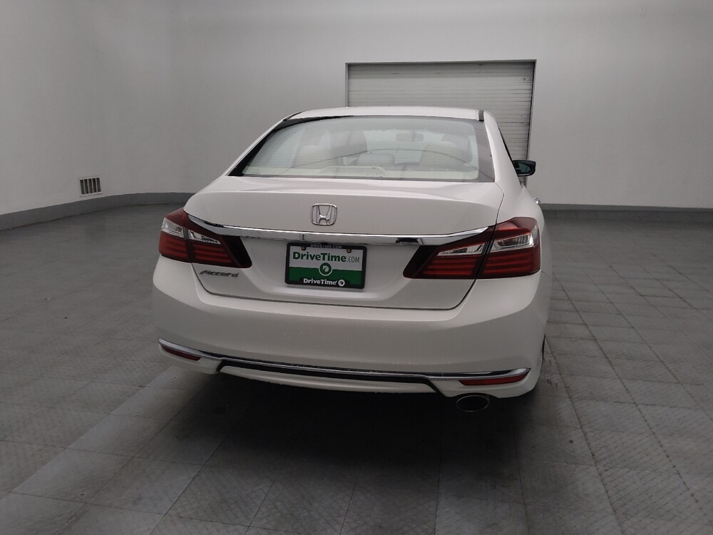 2017 Honda Accord in Marietta, GA 30062 - 18129908 7