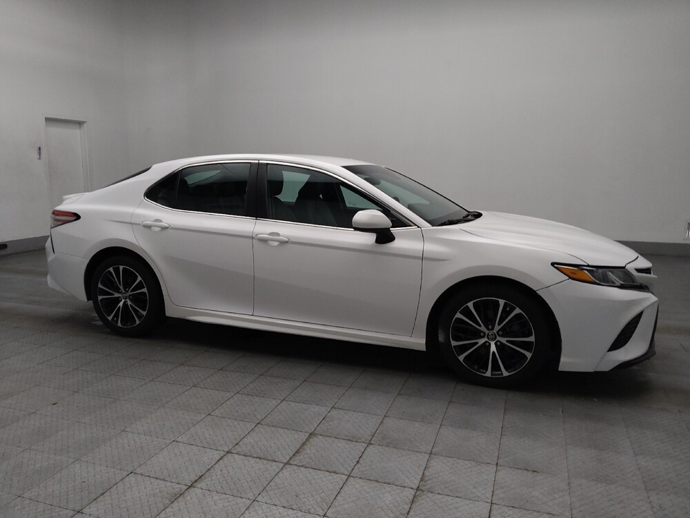 2018 Toyota Camry in Union City, GA 30291 - 18129909 11