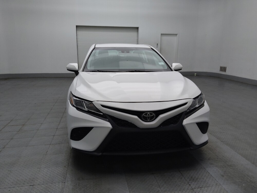 2018 Toyota Camry in Union City, GA 30291 - 18129909 14