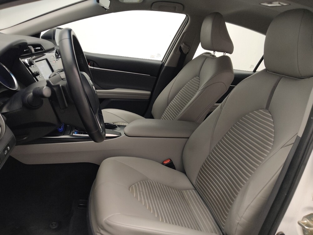 2018 Toyota Camry in Union City, GA 30291 - 18129909 17