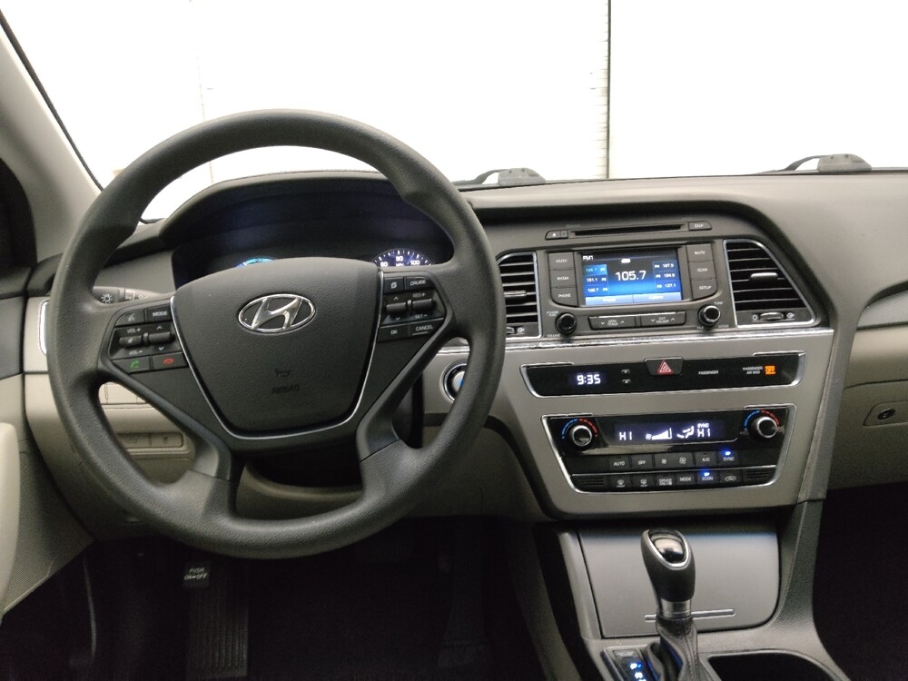 2016 Hyundai Sonata in Marietta, GA 30062 - 18129912 22