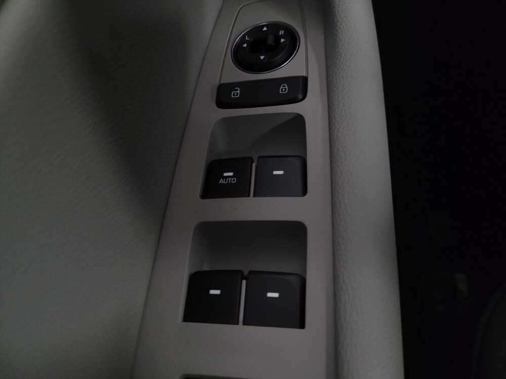 2016 Hyundai Sonata in Marietta, GA 30062 - 18129912 27