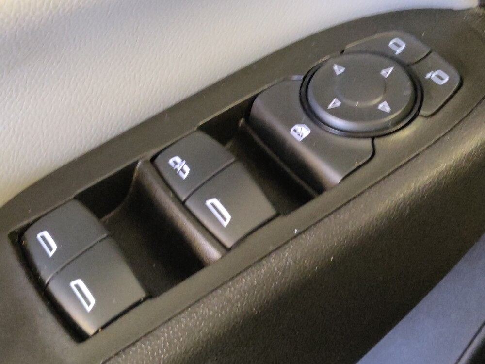 2021 Chevrolet Equinox in Houston, TX 77074 - 18129913 27