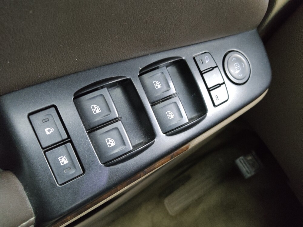 2017 Chevrolet Tahoe in Wichita, KS 67207 - 18129916 27