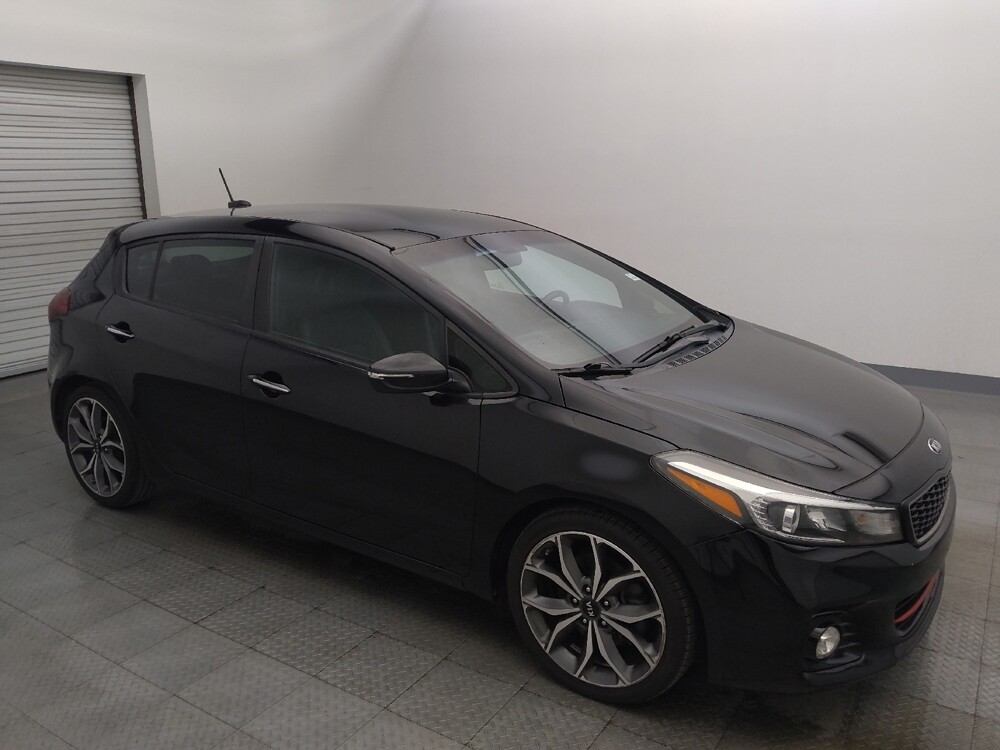 2017 Kia Forte in Houston, TX 77074 - 18129925 11
