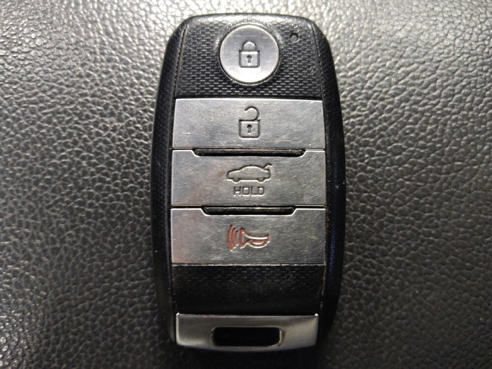 2017 Kia Forte in Houston, TX 77074 - 18129925 32