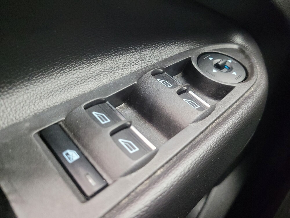 2017 Ford Escape in Mishawaka, IN 46545 - 18129927 27