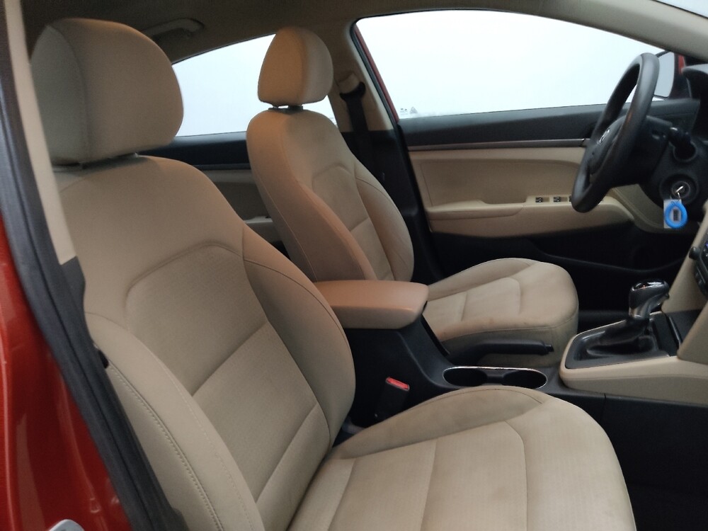 2018 Hyundai Elantra in Morrow, GA 30260 - 18129929 21