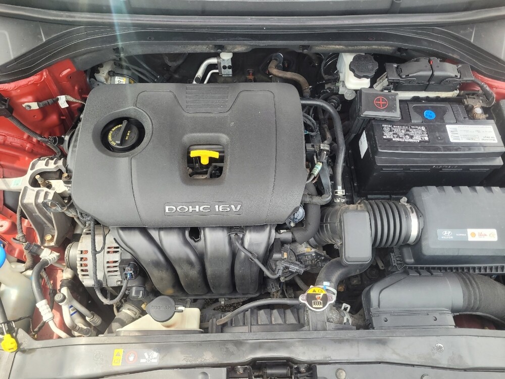 2018 Hyundai Elantra in Morrow, GA 30260 - 18129929 30