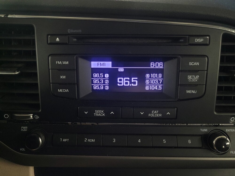 2018 Hyundai Elantra in Morrow, GA 30260 - 18129929 25