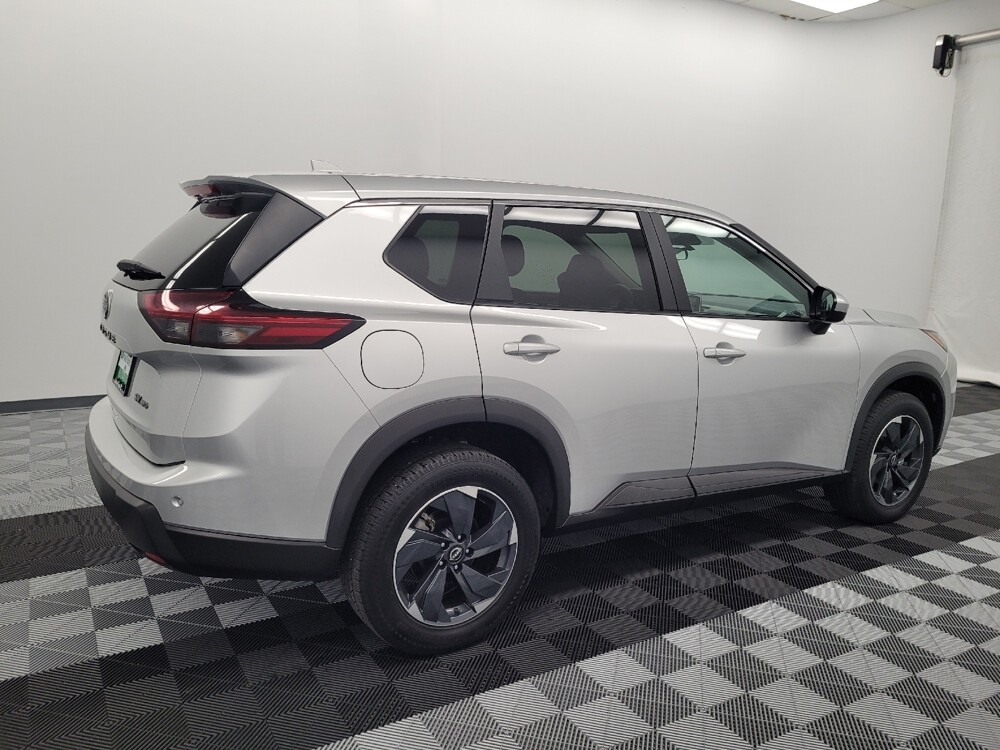 2024 Nissan Rogue in Houston, TX 77060 - 18129933 10