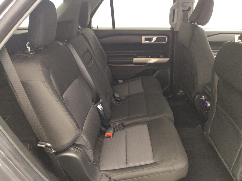 2022 Ford Explorer in Houston, TX 77074 - 18129937 19