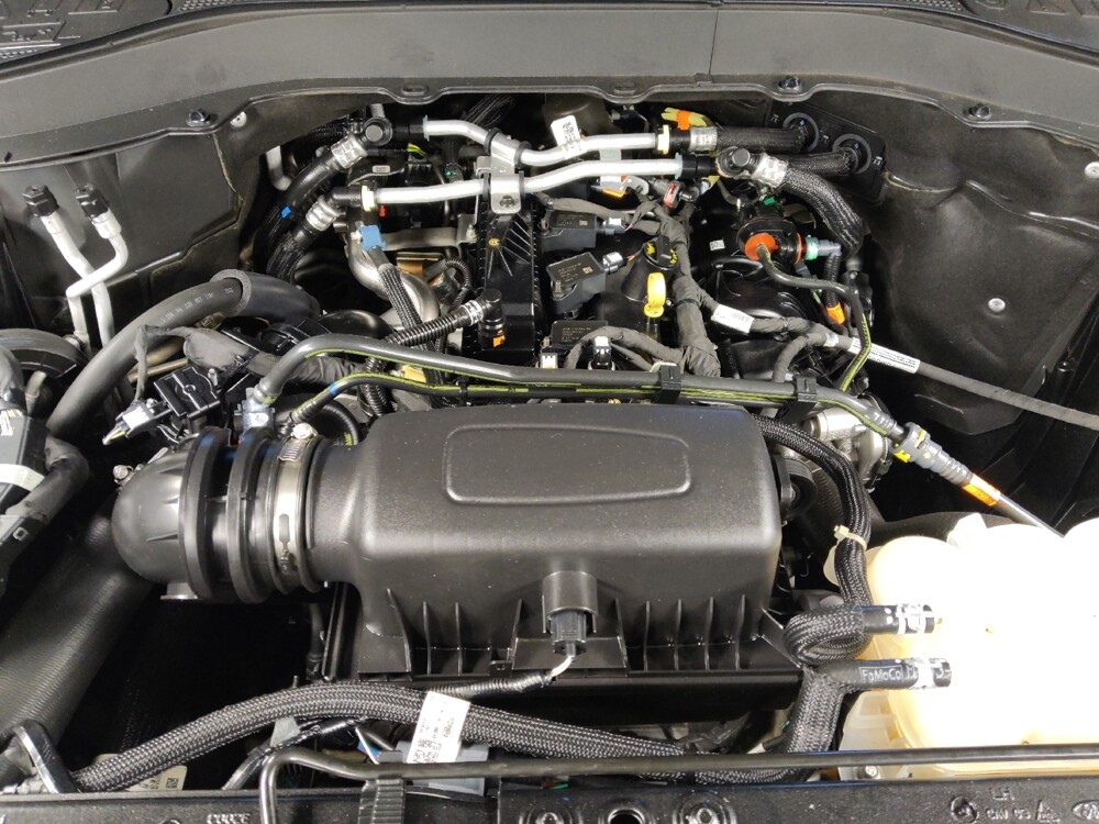 2022 Ford Explorer in Houston, TX 77074 - 18129937 30