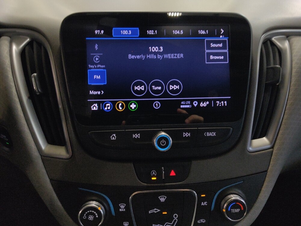 2021 Chevrolet Malibu in Plano, TX 75074 - 18129939 25