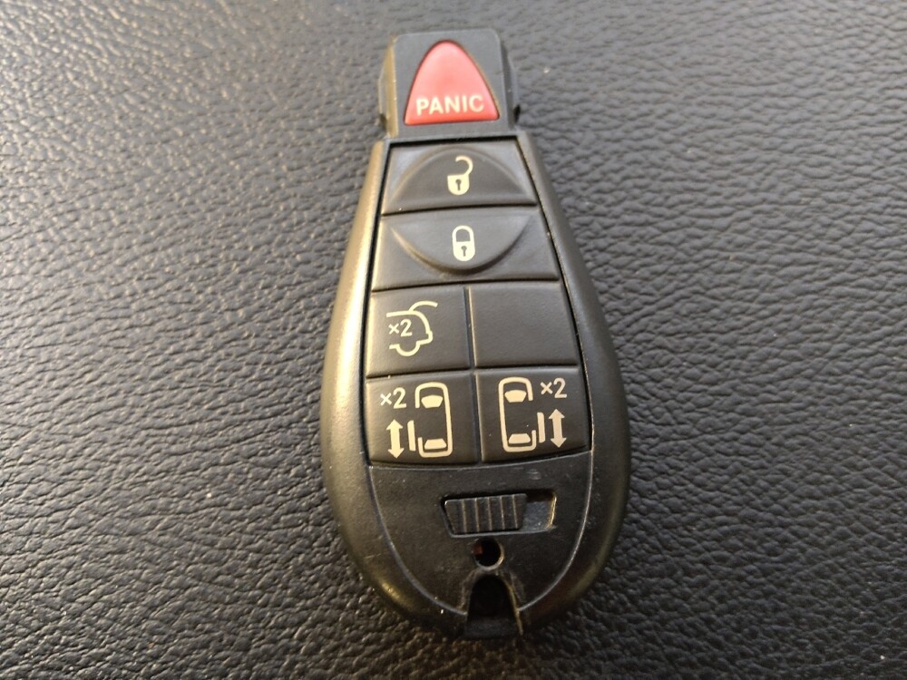 2016 Dodge Grand Caravan in Greensboro, NC 27407 - 18129946 32