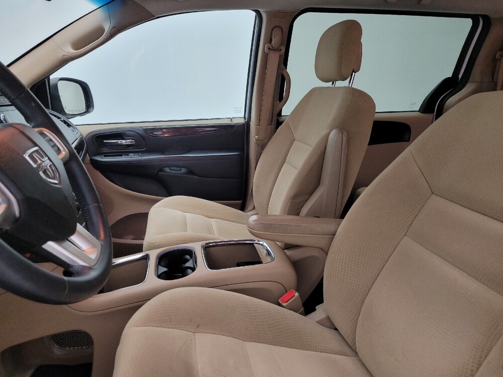 2016 Dodge Grand Caravan in Greensboro, NC 27407 - 18129946 17