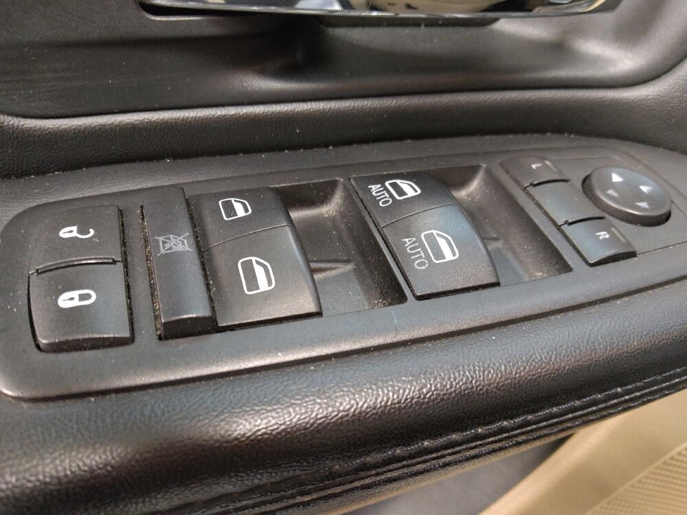 2016 Dodge Grand Caravan in Greensboro, NC 27407 - 18129946 27