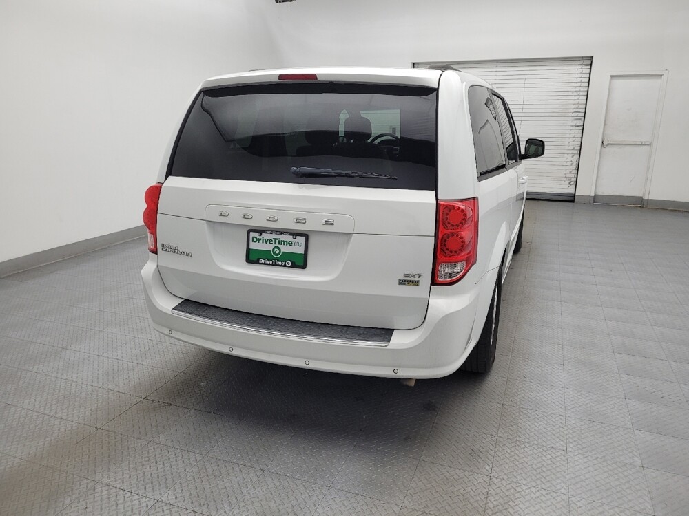 2016 Dodge Grand Caravan in Greensboro, NC 27407 - 18129946 7
